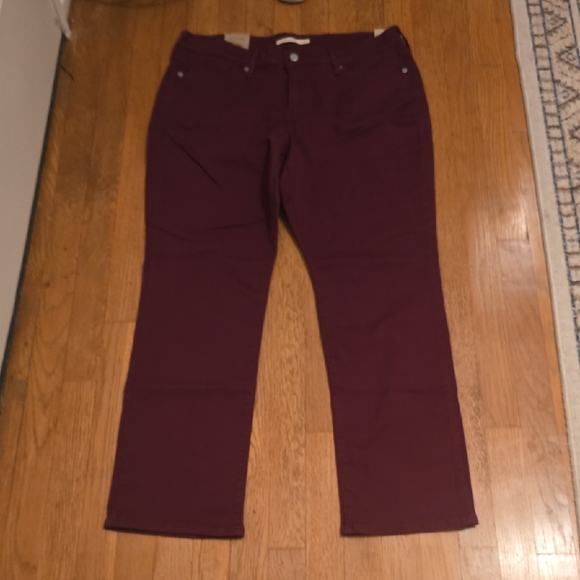 LEVIS BRAND SIGNATURE WOMEN'S PLUS BURGUNDY CLASSIC STRAIGHT PANTS SIZE 16W - Picture 1 of 13